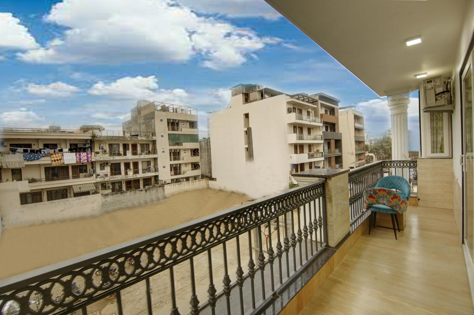 Anandam Club House Aparthotel Gurgaon Exteriör bild